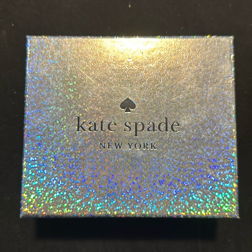 KATE SPADE l-zip bifold wallet woman’s (NEW)